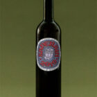 Eine Flasche Naturwein Saperavi Rotwein